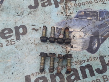 Болты крепления шаровой опоры 90105-10406 TOYOTA LAND CRUISER PRADO
