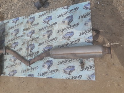 Глушитель SUZUKI GRAND VITARA OEM 14260-66J11 14300-66J12 TDA4W 2010